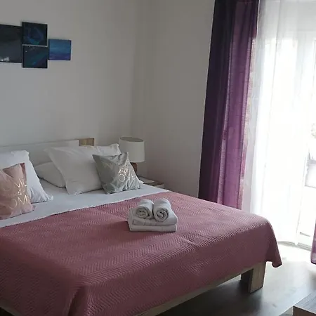 Alojamento de Acomodação e Pequeno-almoço Buzolic 3*