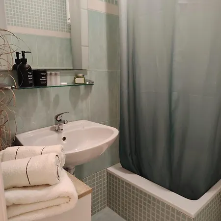 Buzolic Alojamento de Acomodação e Pequeno-almoço Hvar Town