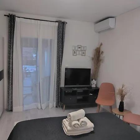 Buzolic Alojamento de Acomodação e Pequeno-almoço Hvar Town