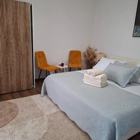 Buzolic Alojamento de Acomodação e Pequeno-almoço