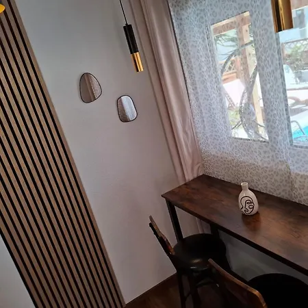 Buzolic 3* Hvar Town