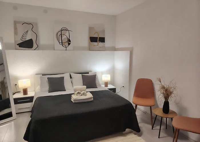 Frühstückspension Buzolic Hvar Town