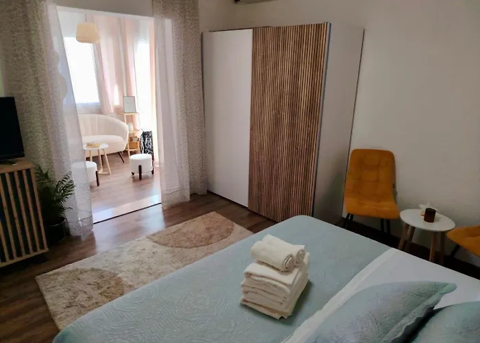 Buzolic 3* Hvar Town