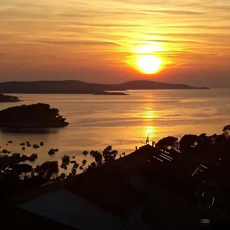 Buzolic Couette-café