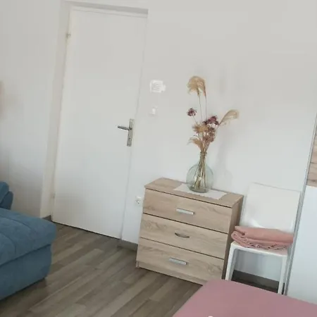 Buzolic Bed & Breakfast 3*
