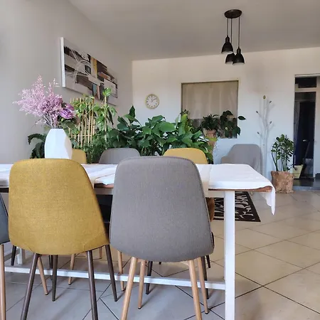 Buzolic فندق مبيت وإفطار هفار