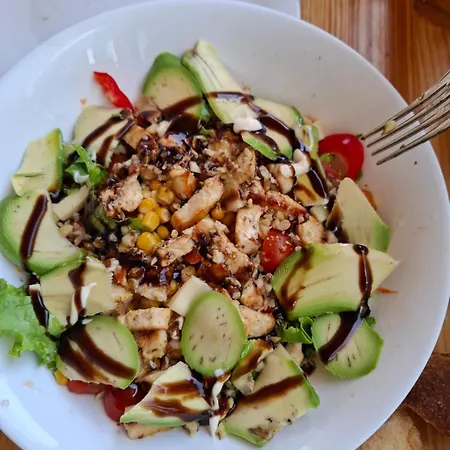 Buzolic فندق مبيت وإفطار هفار